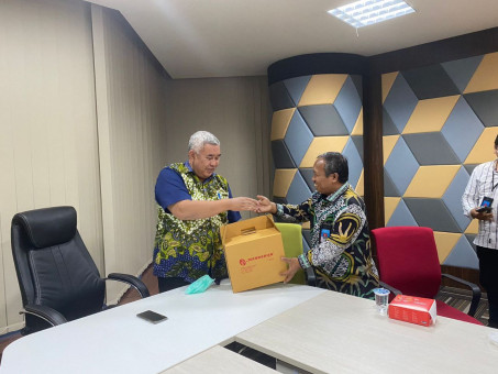 Kunjungan Universitas Sebelas Maret (UNS): Studi Banding Pengelolaan Gedung