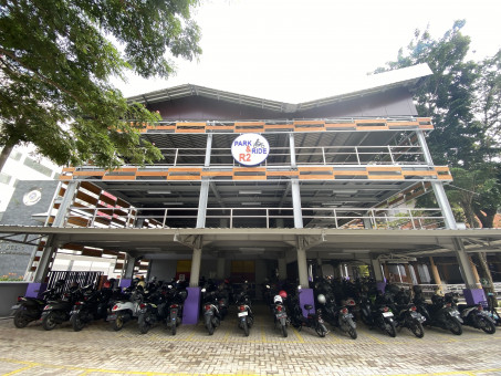 Siap Digunakan Sivitas, Yuk Intip 3 Gedung Parkir Baru di Kampus C