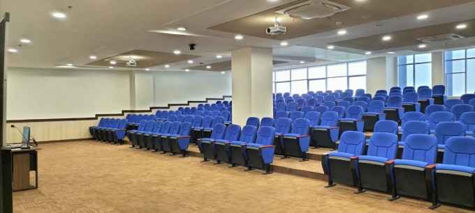 Ruang Kelas Hybrid, Wujud Adaptasi UNAIR Selama Pandemi COVID-19