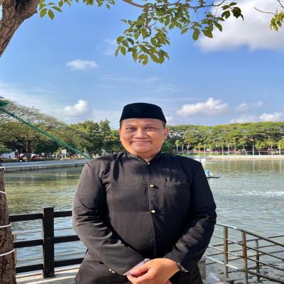 R. Hendra Kurniawan, S.M.