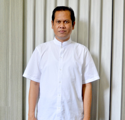 Ainur Rofiq, S.Pd.